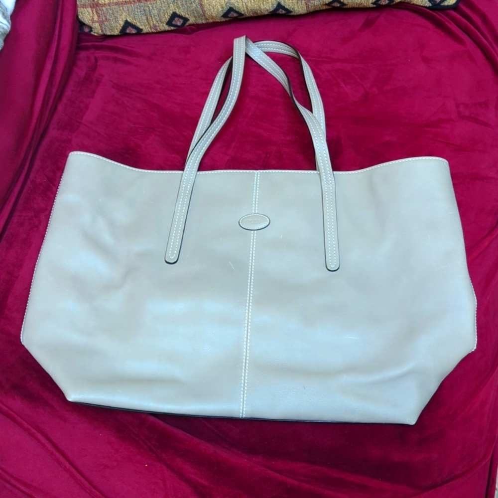 Tod's hand bag